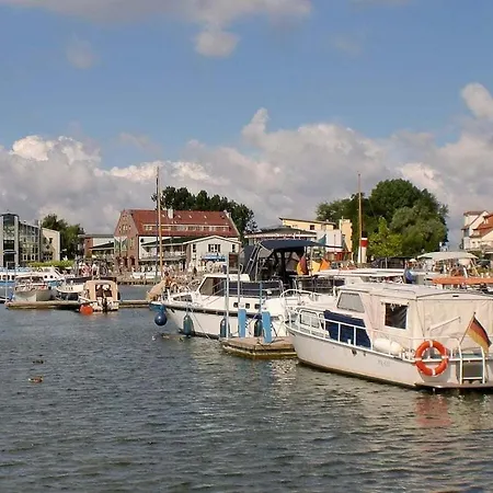 In Ruegeband With Swimming Pool * Waren (Mueritz)